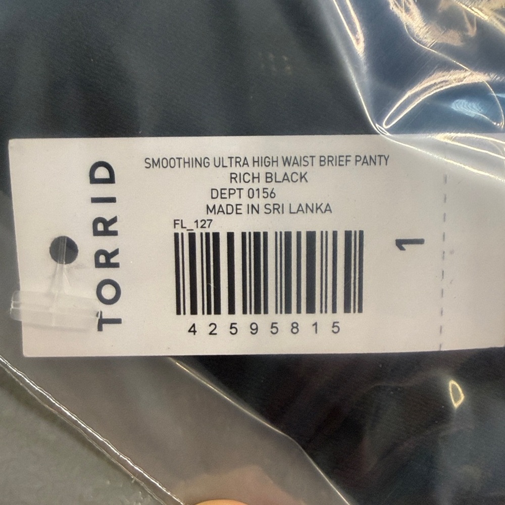 Torrid Ultra High Waist Shapewear Brief Size 1 Black Smoothing NWT - Picture 9 of 9